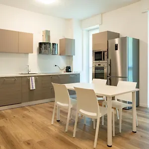 15min Metro Duomo - Rho Fiera - Skyscraper Kitchen Milano